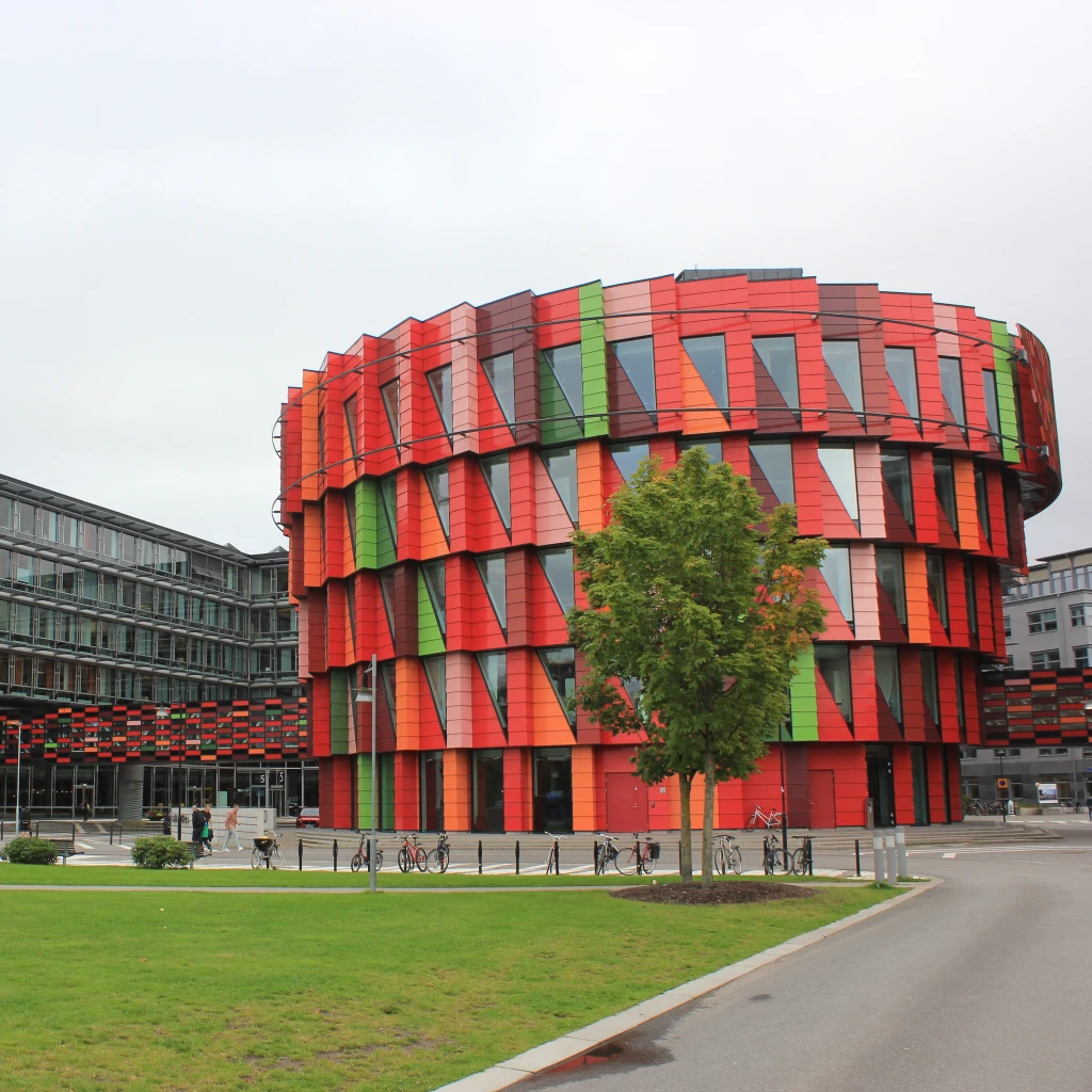 25th International Dependency and Structure Modelling Conference
